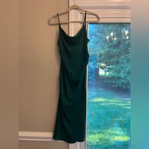 Forest green Lulu’s midi dress